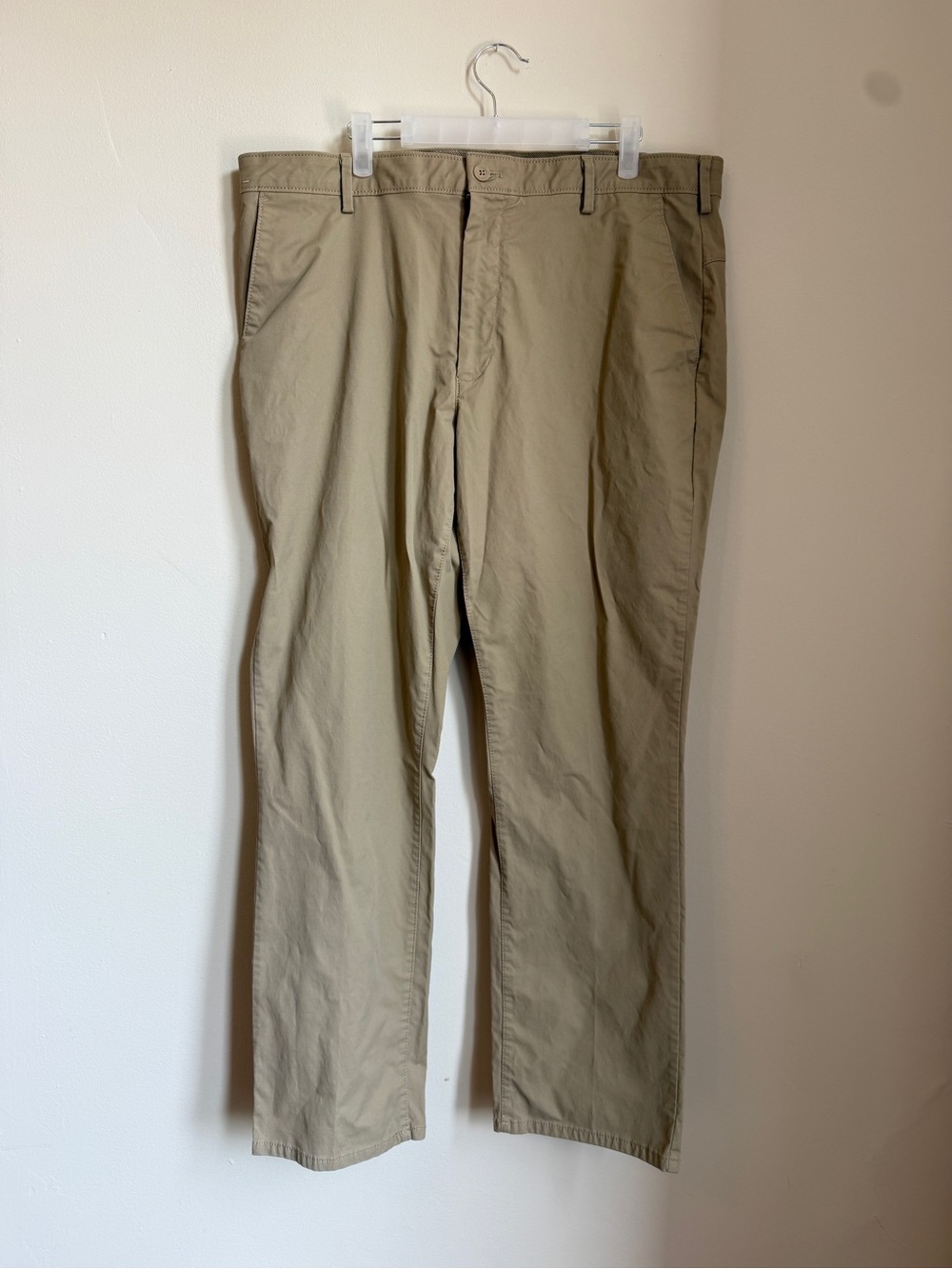 IZOD Advantage Performance Men’s 38x30 Straight Fit Khaki Stretch Pants